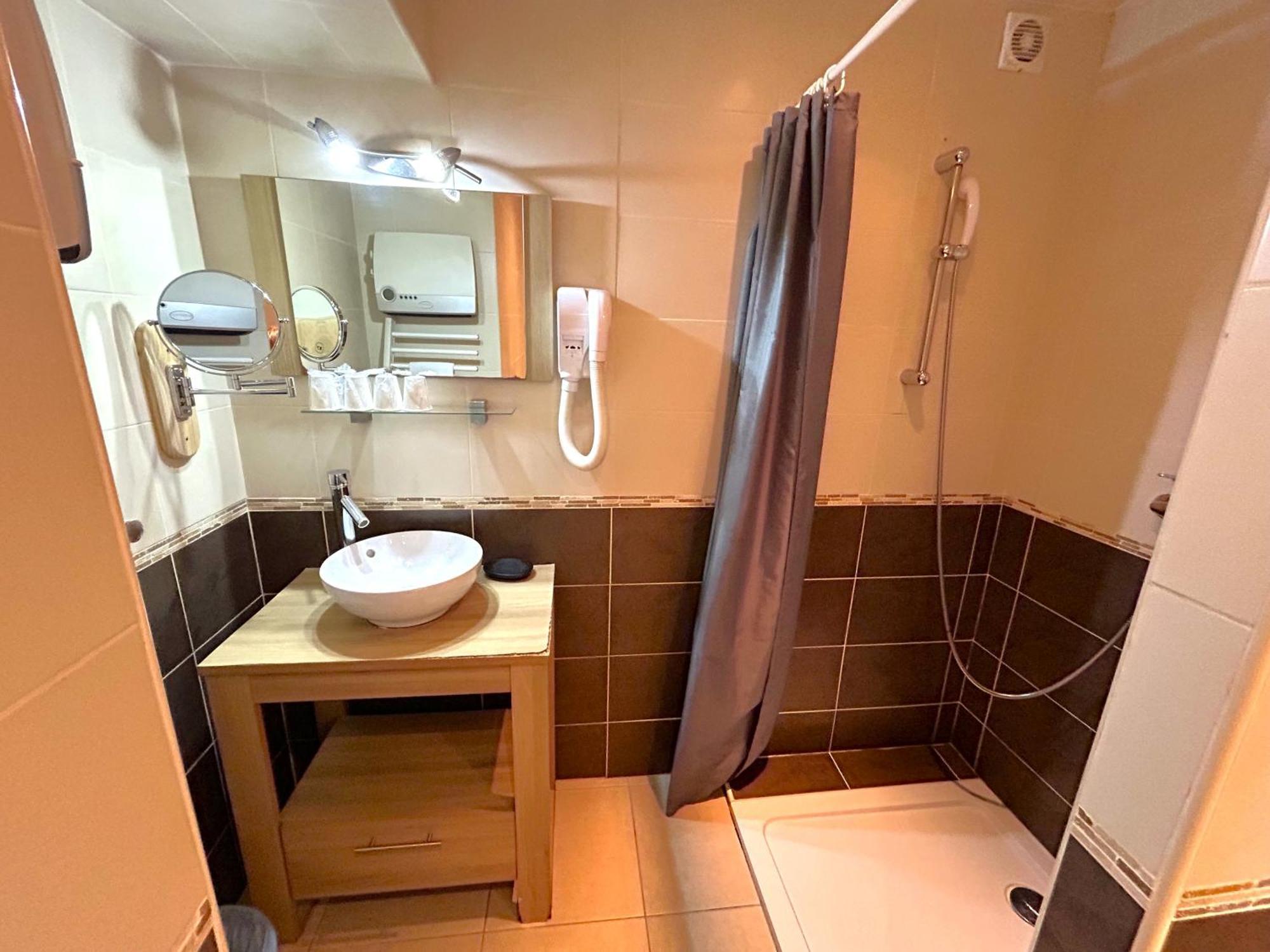 Hotel Le Bon Accueil Porto  外观 照片